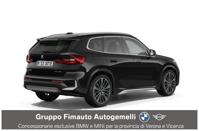 BMW iX1 eDrive 20 X-Line Pure Edition - foto 2 di 4