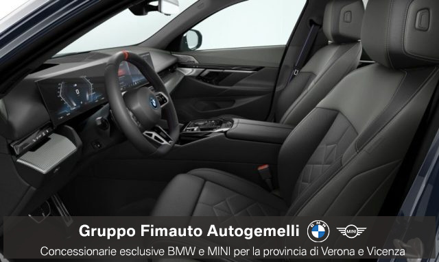 BMW i5 M60 Touring Msport Pro Aut. - foto 4 di 4