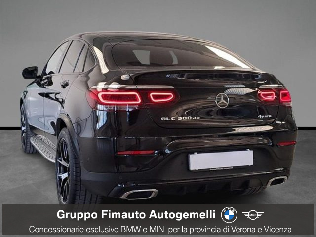 Mercedes-Benz GLC 300 de 4Matic Plug-in hybrid Coupé Business + Tetto ap - foto 3 di 4
