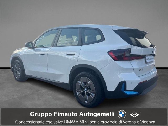 BMW iX1 xDrive 30 - foto 4 di 4