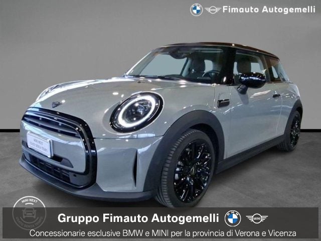 MINI Cooper 1.5 Cooper Classic Aut, del 2022, 27.945 km, in vendita a Verona (VR)