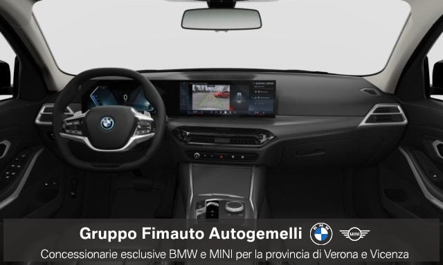 BMW 330 e Touring Aut. - foto 3 di 4