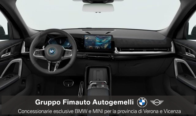 BMW iX2 eDrive 20 Special Edition - foto 4 di 4