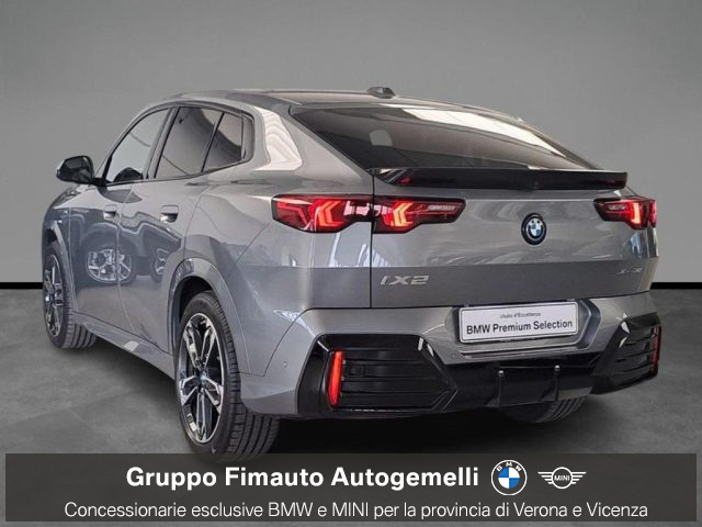 BMW iX2 xDrive 30 Msport - foto 4 di 4