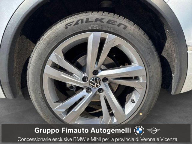 Volkswagen Tiguan 1.5 TSI 150 CV DSG ACT R-Line - foto 4 di 4