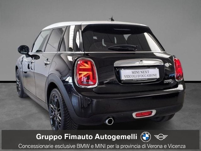 MINI Cooper D 1.5 Cooper D 5 porte versione Classic Aut. - foto 4 di 4