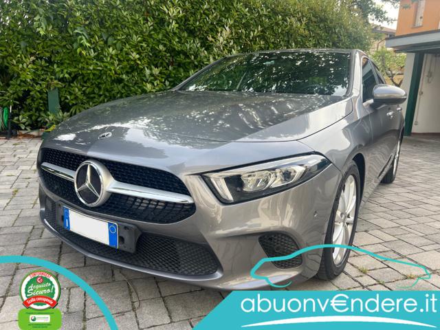Mercedes-Benz A 180 d Automatic Business Extra usato a MILANO