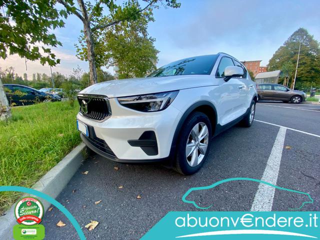 Volvo XC40 B3 automatico Core, del 2024, 25.000 km, in vendita a Milano (MI)