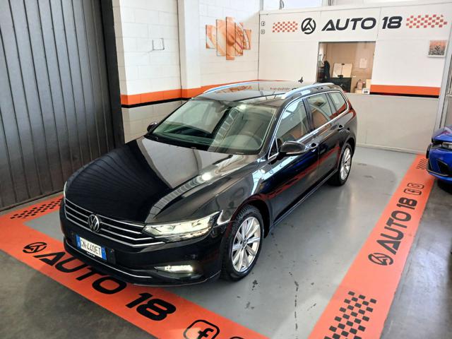 Volkswagen Passat Variant 2.0 TDI SCR 122 CV EVO DSG Business, del 2023, 174.000 km, in vendita a Caravaggio (BG)