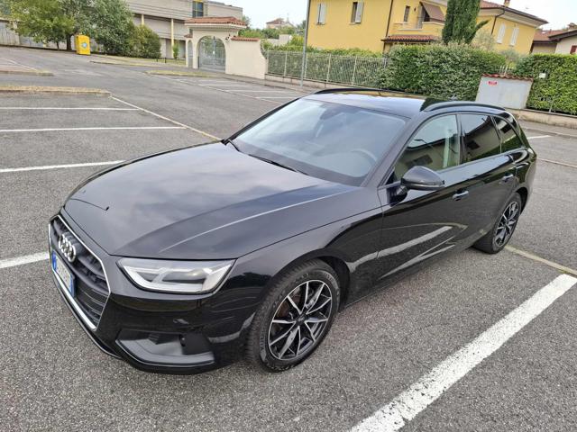 Audi A4 Avant 30 TDI/136 CV S tronic S line edition - foto 4 di 4