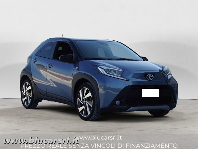 Toyota Aygo X 1.0B (72 CV) Lounge, del 2024, 13.750 km, in vendita a Marcianise (CE)