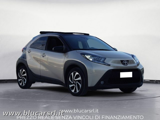 Toyota Aygo X 1.0B (72 CV) Trend Air S-CVT, del 2023, 56.000 km, in vendita a Marcianise (CE)