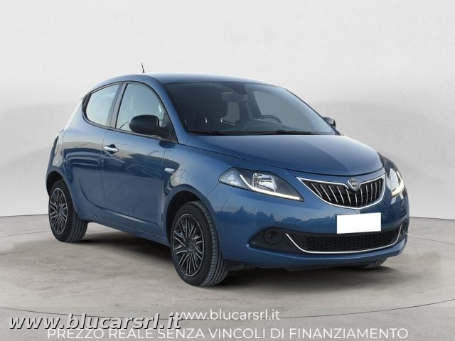 Lancia Ypsilon 1.0 FireFly 70cv S&S Hybrid SILVER PLUS - foto 4 di 4