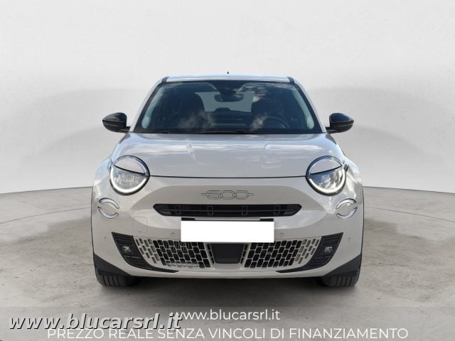 Fiat 600 1.2 Hybrid 145cv Pop, del 2025, 16.797 km, in vendita a Marcianise (CE)