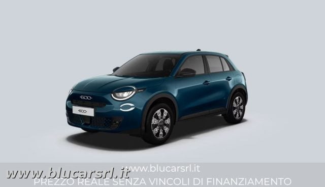Fiat 600 1.2 Hybrid 145cv Pop, del 2025, 17.556 km, in vendita a Marcianise (CE)