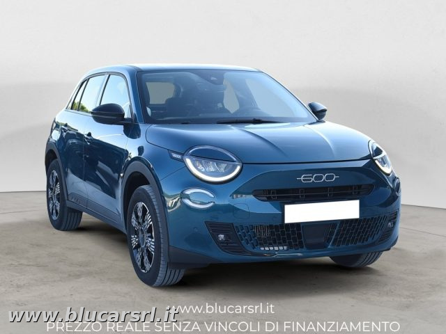 Fiat 600 1.2 Hybrid 145cv Pop, del 2025, 17.556 km, in vendita a Marcianise (CE)