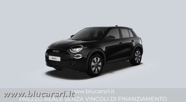 Fiat 600 1.2 Hybrid 145cv Pop, del 2025, 16.867 km, in vendita a Marcianise (CE)