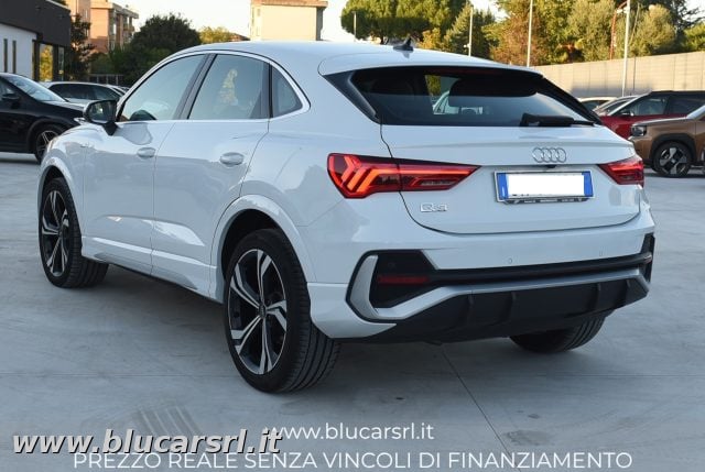 Audi Q3 Sportback 35 TDI S Line Edition - foto 3 di 4