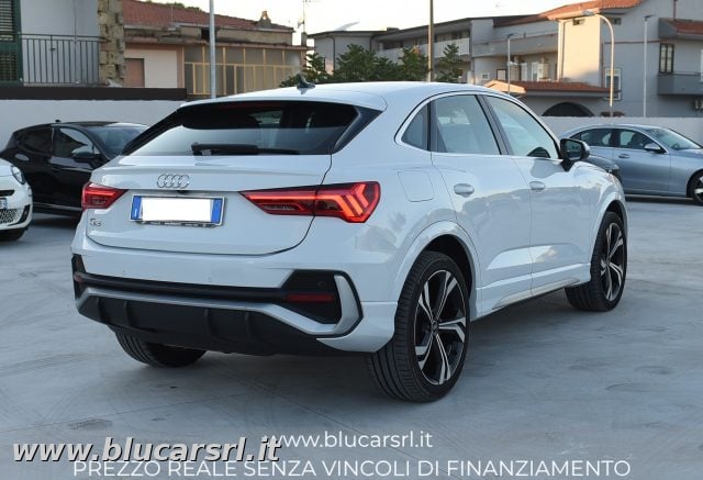 Audi Q3 Sportback 35 TDI S Line Edition - foto 4 di 4