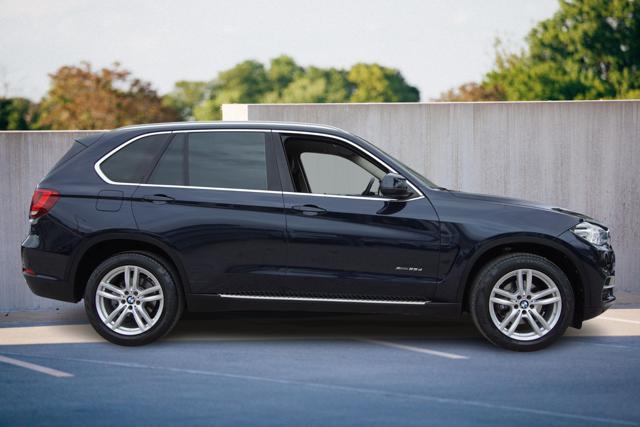 BMW X5 xDrive25d Luxury - foto 4 di 4