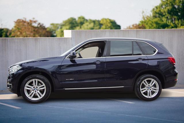 BMW X5 xDrive25d Luxury - foto 3 di 4