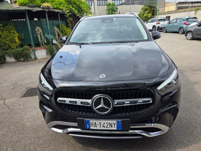 Mercedes-Benz GLA 180 Automatic Progressive Advanced Plus - foto 2 di 4