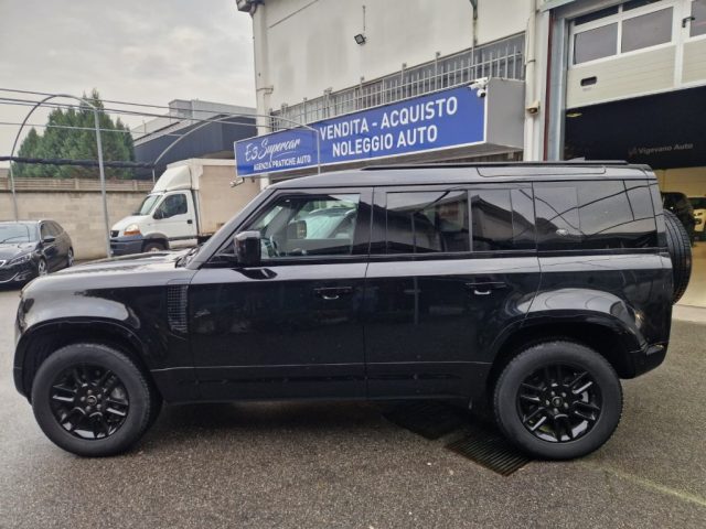 Land Rover Defender 110 3.0D I6 300 CV AWD X-Dynamic - foto 2 di 4
