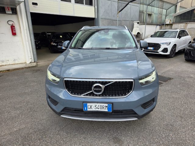 Volvo XC40 B4 AWD automatico Plus - foto 2 di 4
