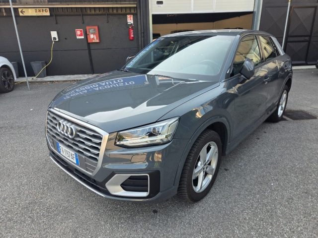 Audi Q2 1.0 TFSI S tronic Design, del 2018, 75.800 km, in vendita a Bareggio (MI)