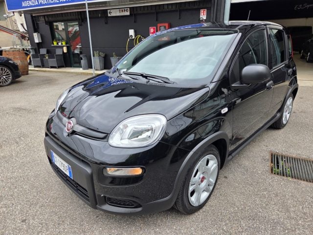 Fiat Panda 1.0 FireFly S&S Hybrid 5 POSTI !!!, del 2024, 66.000 km, in vendita a Bareggio (MI)
