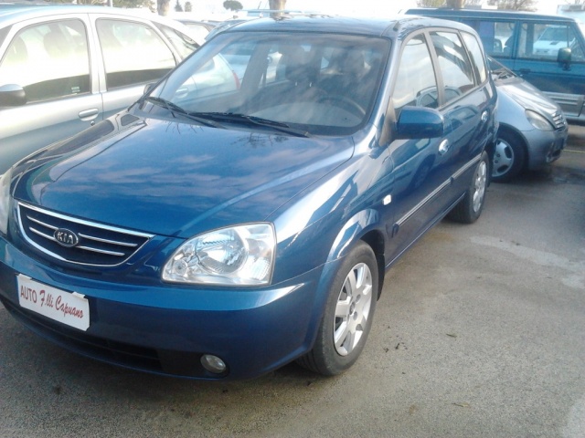 Kia Carens 2.0 16V CRDi LX, del 2002, 109.600 km, in vendita a Giugliano In Campania (NA)