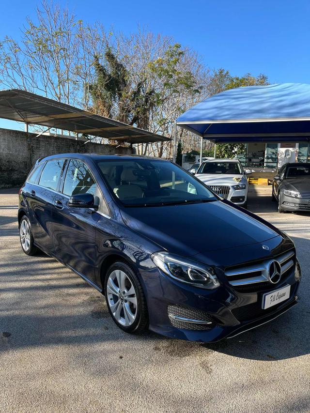 Mercedes-Benz B 180 d Business - foto 4 di 4