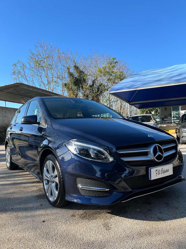 Mercedes-Benz B 180 d Business usato a GIUGLIANO IN CAMPANIA