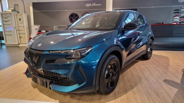 Alfa Romeo Junior 1.2 145 CV Hybrid eDCT6 - foto 2 di 3