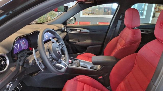 Alfa Romeo Tonale 1.5 175 CV MHEV TCT7 Veloce / Techno / Tetto - foto 2 di 4