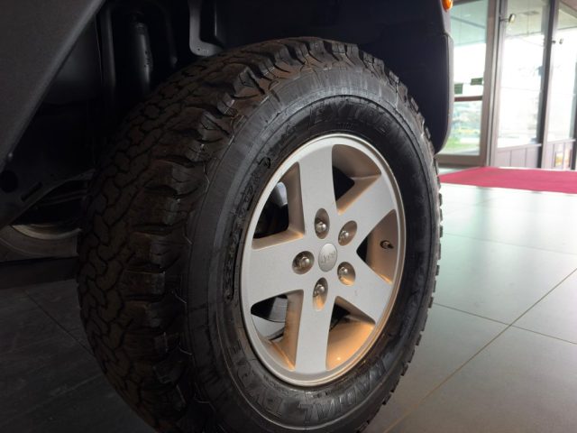 Jeep Wrangler 2.8 CRD AUTOGEPY SASSUOLO 05361881051 - foto 4 di 4