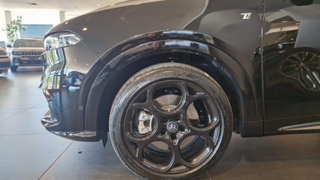 Alfa Romeo Tonale 1.5 175 CV MHEV TCT7 Ti + Cerchi 19 Stile + Techno - foto 3 di 4