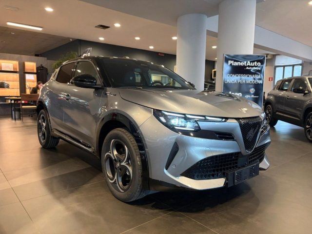 Alfa Romeo Junior 1.2 145 CV Hybrid eDCT6 Edizione Milano Cortina 20 - foto 3 di 4