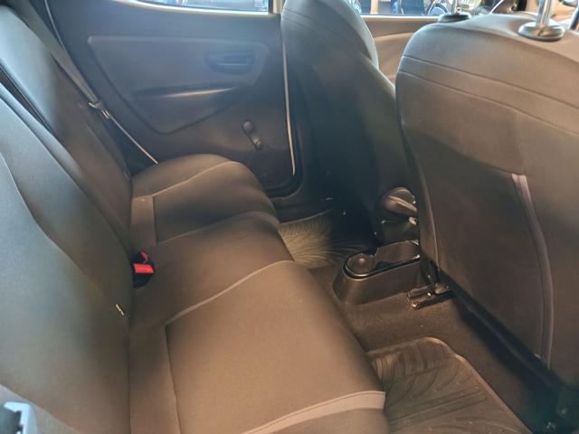 Lancia Ypsilon 1.2 69 CV 5 porte Silver - foto 4 di 4