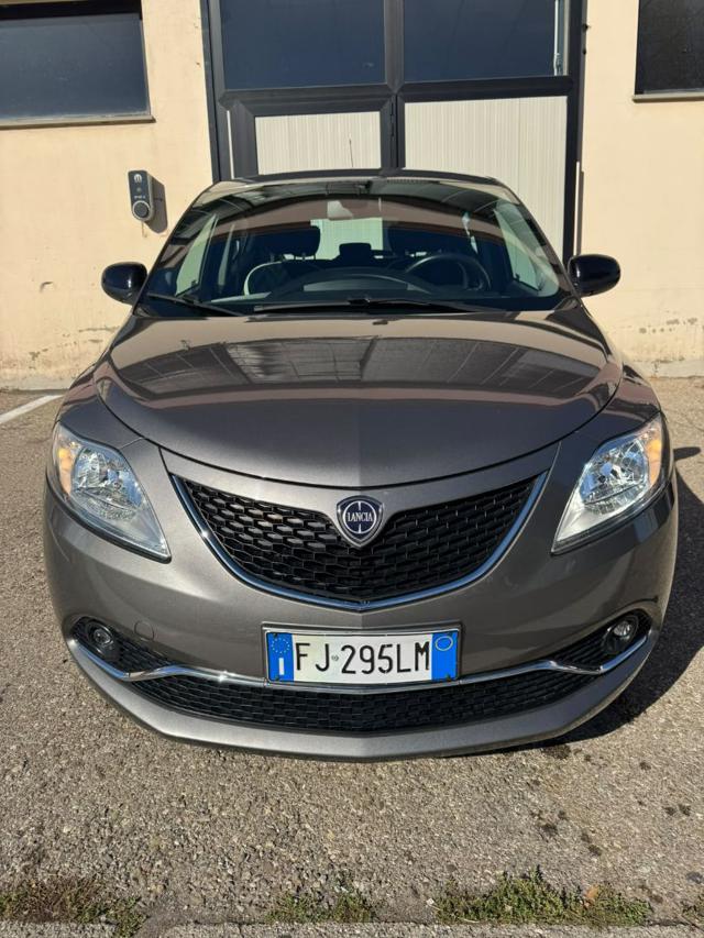 Lancia Ypsilon 1.3 MJT 80 CV Gold AUTOGEPY SASSUOLO 05361881051 - foto 2 di 4
