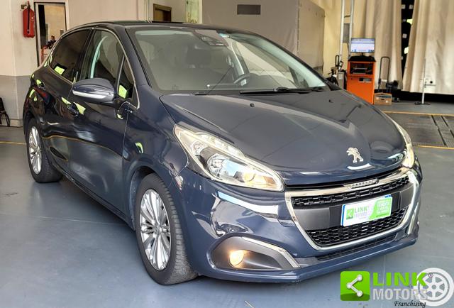 Peugeot 208 allure - foto 4 di 4