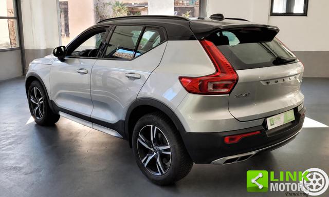 Volvo XC40 D4 AWD Geartronic R-design - foto 3 di 12