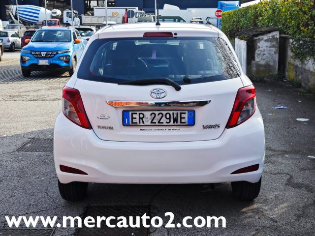 Toyota Yaris 1.0 3 porte Active OK NEOPATENTATI - foto 4 di 4