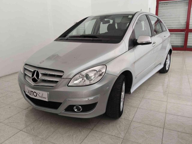 Mercedes-Benz B 200 CDI Premium, del 2011, 209.000 km, in vendita a Mondolfo (PU)