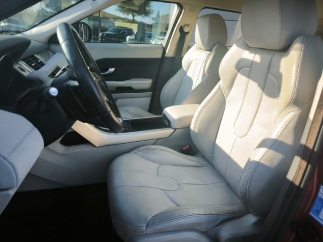Land Rover Range Rover Evoque 2.2 Sd4 5p. Pure Tech Pack - foto 4 di 4