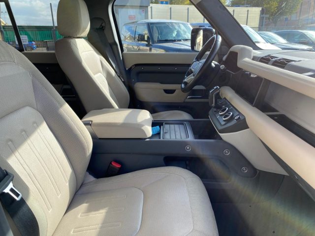 Land Rover Defender 110 2.0 SD4 AWD Auto S - foto 3 di 4