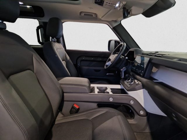 Land Rover Defender 90 3.0D I6 250 CV AWD Auto X-Dynamic SE - foto 4 di 4