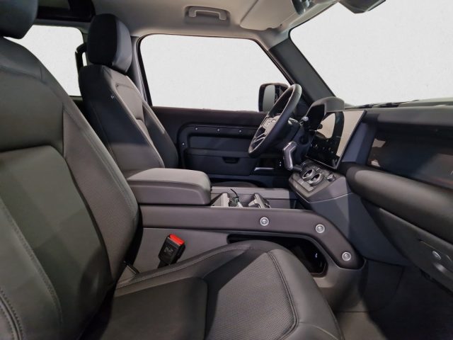 Land Rover Defender 90 3.0D I6 200 CV AWD Auto X-Dynamic SE 26MY - foto 4 di 4