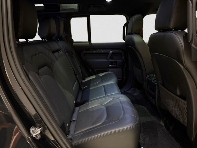 Land Rover Defender 110 3.0D I6 300 CV AWD Auto S TAGLIANDI LAND ROVER usato a LIVORNO