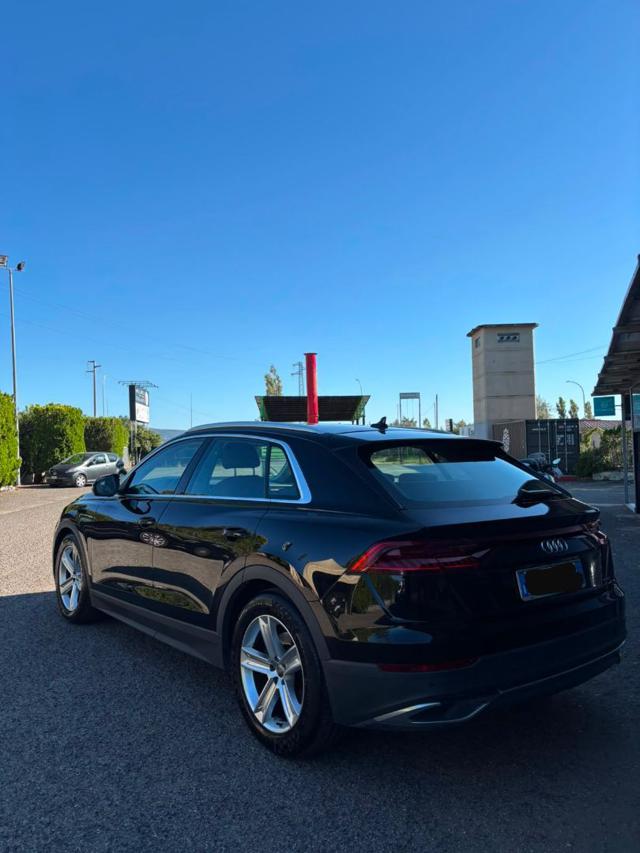 Audi Q8 45 TDI quattro tiptronic - foto 4 di 4